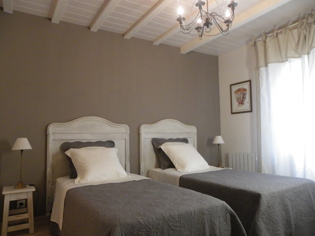 Le Logis de Saint-Martin, chambre Beau Village au rez-chaussé